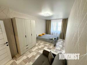 1-к квартира, посуточно, 65м2, 1/1 этаж