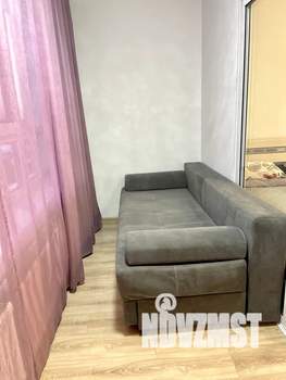 Студия квартира, посуточно, 30м2, 18/18 этаж