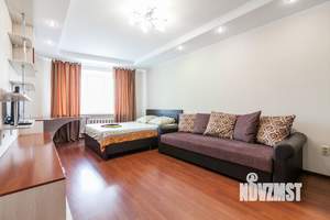 1-к квартира, посуточно, 42м2, 1/1 этаж