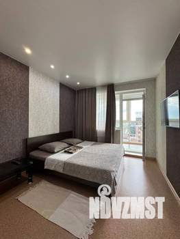 1-к квартира, посуточно, 38м2, 16/19 этаж