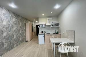 Студия квартира, посуточно, 29м2, 10/18 этаж