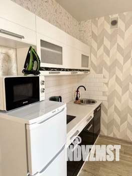 2-к квартира, посуточно, 43м2, 15/16 этаж