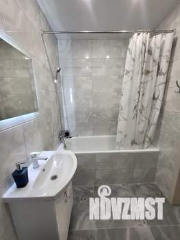 1-к квартира, посуточно, 38м2, 3/10 этаж