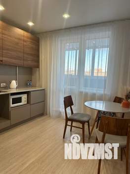 1-к квартира, посуточно, 33м2, 8/16 этаж