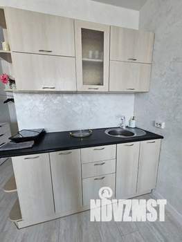 Студия квартира, посуточно, 30м2, 13/16 этаж