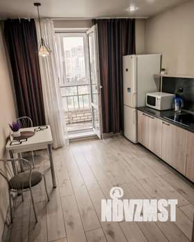 1-к квартира, посуточно, 42м2, 12/20 этаж