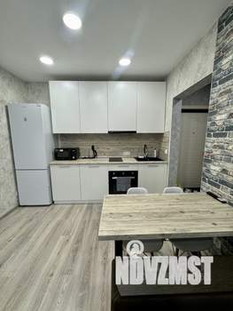 2-к квартира, посуточно, 40м2, 1/1 этаж