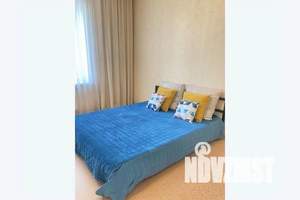 2-к квартира, посуточно, 67м2, 8/10 этаж