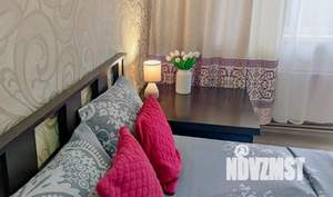 1-к квартира, посуточно, 35м2, 8/10 этаж