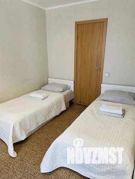 2-к квартира, посуточно, 44м2, 1/1 этаж