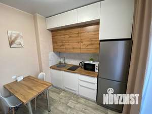 1-к квартира, посуточно, 32м2, 1/18 этаж