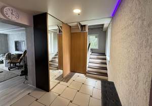 3-к квартира, на длительный срок, 186м2, 2/2 этаж