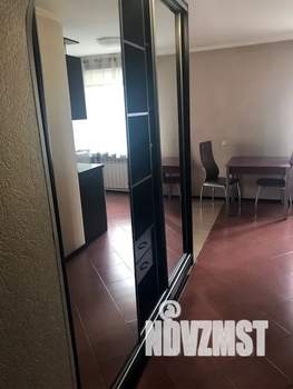 1-к квартира, посуточно, 32м2, 4/5 этаж