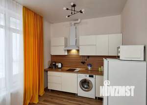 1-к квартира, посуточно, 38м2, 4/7 этаж
