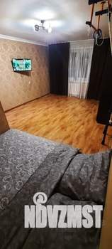 Студия квартира, посуточно, 40м2, 8/9 этаж