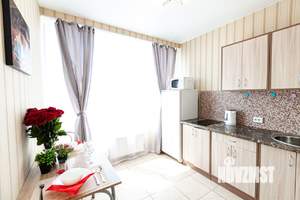 1-к квартира, посуточно, 35м2, 20/26 этаж