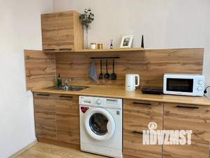 1-к квартира, посуточно, 38м2, 2/10 этаж