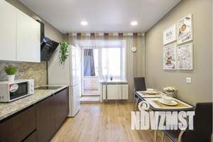 1-к квартира, посуточно, 40м2, 1/16 этаж