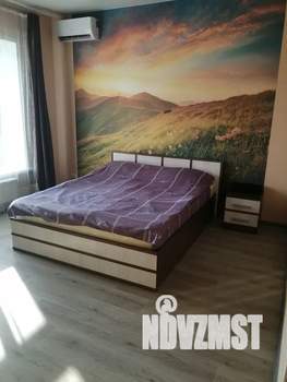 Студия квартира, посуточно, 40м2, 3/16 этаж