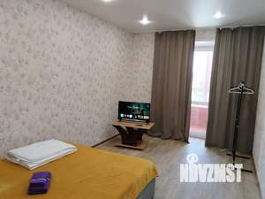 1-к квартира, посуточно, 40м2, 2/8 этаж