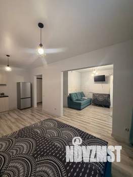 Студия квартира, посуточно, 35м2, 5/18 этаж