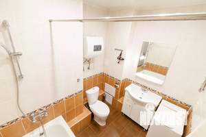 1-к квартира, посуточно, 42м2, 1/1 этаж