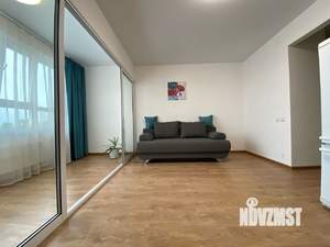 1-к квартира, посуточно, 35м2, 10/18 этаж