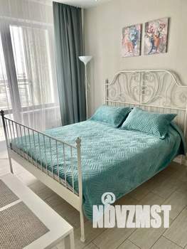 Студия квартира, посуточно, 28м2, 20/25 этаж