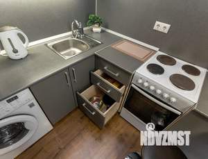 Студия квартира, посуточно, 30м2, 1/9 этаж