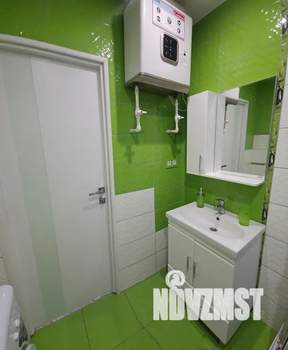 Студия квартира, посуточно, 42м2, 3/9 этаж