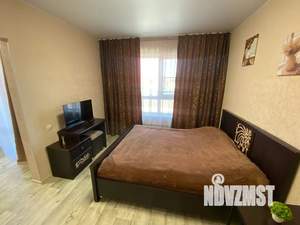 1-к квартира, посуточно, 32м2, 1/18 этаж