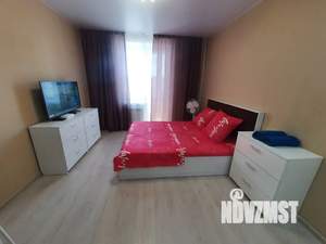 Студия квартира, посуточно, 28м2, 8/12 этаж