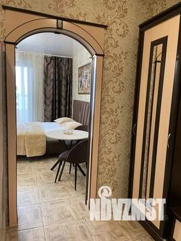 Студия квартира, посуточно, 35м2, 3/16 этаж