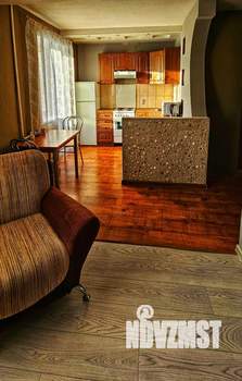 Студия квартира, посуточно, 30м2, 6/9 этаж