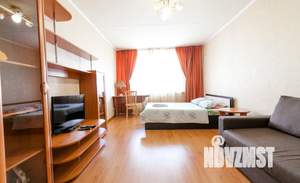 1-к квартира, посуточно, 42м2, 1/1 этаж