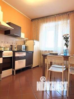 2-к квартира, посуточно, 55м2, 1/1 этаж