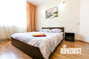 1-к квартира, посуточно, 42м2, 1/1 этаж