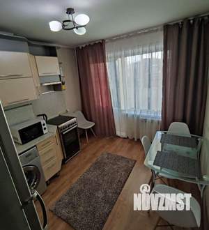 1-к квартира, посуточно, 38м2, 1/1 этаж