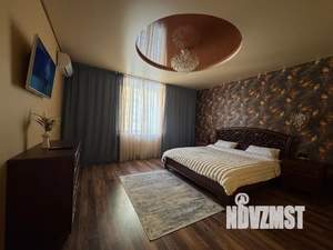 3-к квартира, посуточно, 104м2, 4/10 этаж