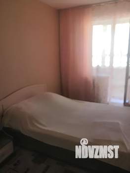 Студия квартира, посуточно, 40м2, 8/10 этаж