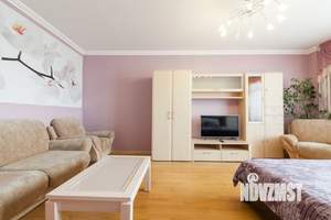 1-к квартира, посуточно, 42м2, 1/1 этаж