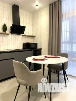 1-к квартира, посуточно, 35м2, 10/16 этаж