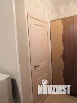 Студия квартира, посуточно, 27м2, 1/10 этаж