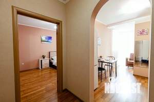 1-к квартира, посуточно, 42м2, 1/1 этаж