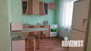 Студия квартира, посуточно, 37м2, 2/10 этаж