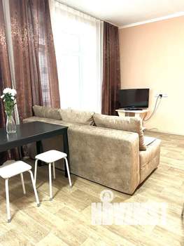 1-к квартира, посуточно, 40м2, 3/16 этаж