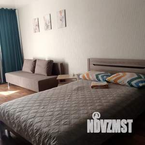 1-к квартира, посуточно, 35м2, 3/10 этаж