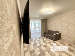 1-к квартира, посуточно, 65м2, 1/1 этаж