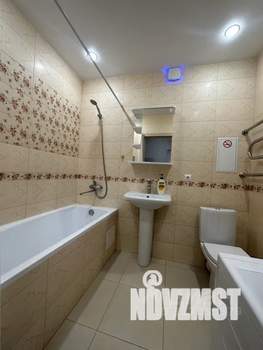 2-к квартира, посуточно, 42м2, 8/16 этаж