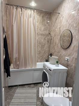 1-к квартира, посуточно, 40м2, 11/16 этаж